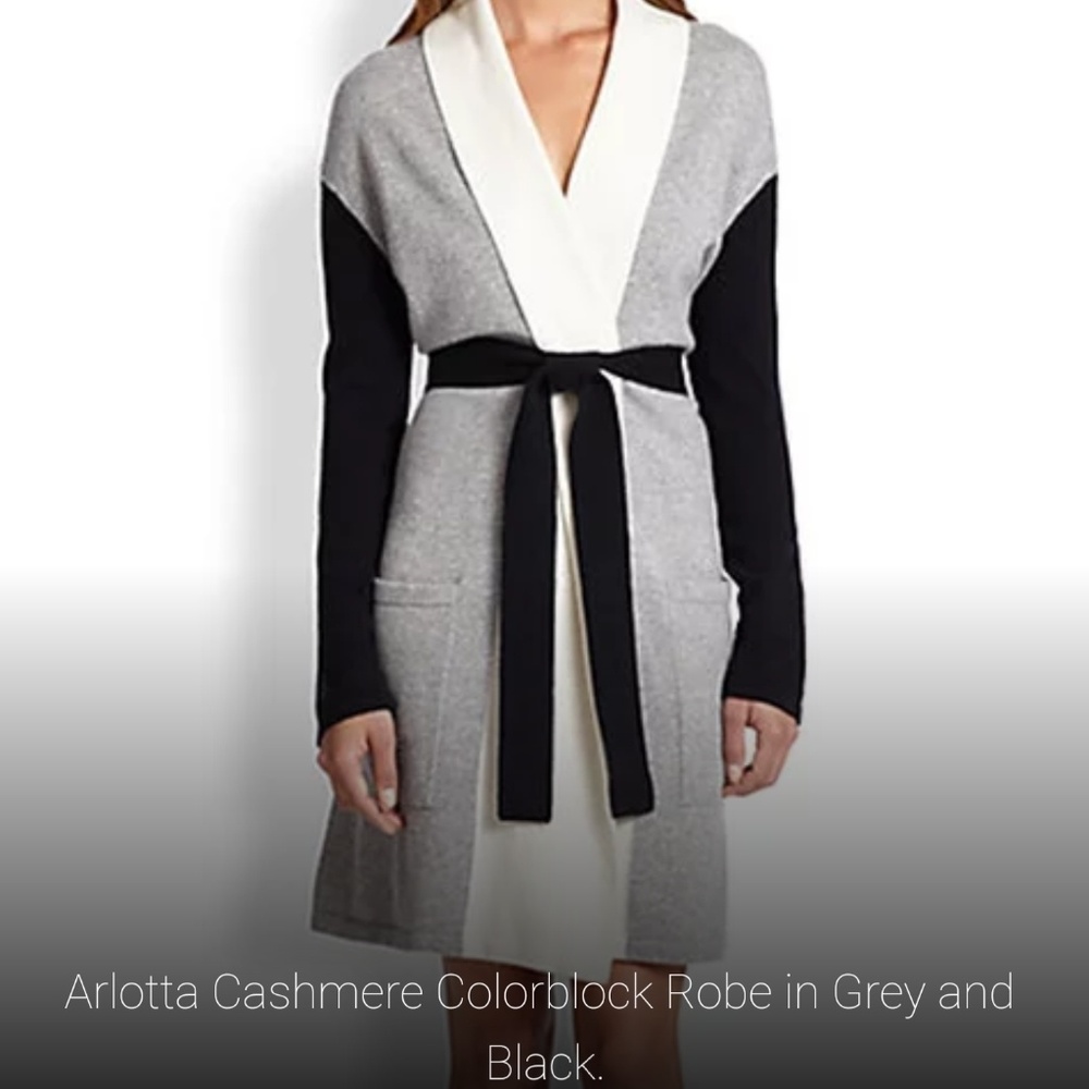 Aroltta Colorblock Cashmere Robe